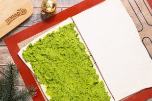 Праздничные елочки из теста