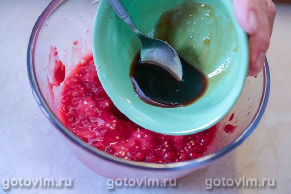 Свинина, запеченная с красной смородиной Свинина, запеченная с красной смородиной