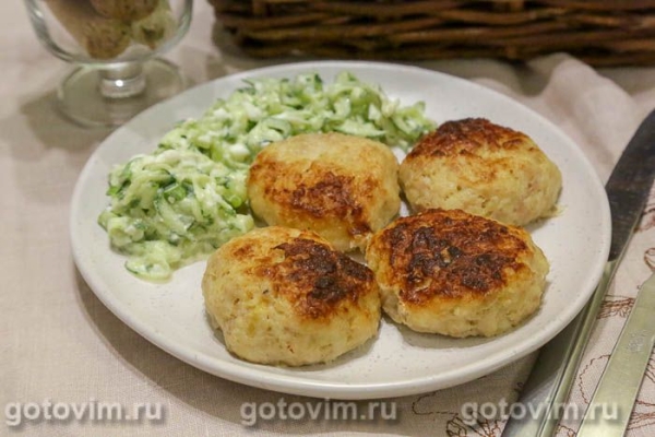 Мясные котлеты с картофелем в микроволновке