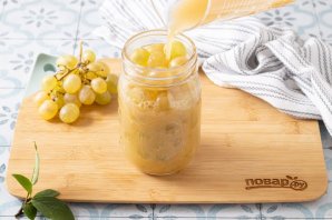 Виноград в собственном соку Виноград в собственном соку