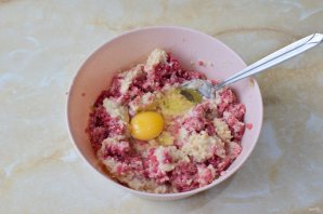 Котлеты из говяжьего фарша Котлеты из говяжьего фарша