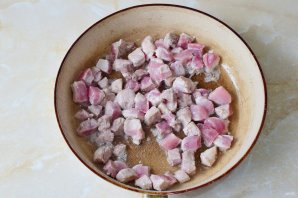 Жаркое с грибами в горшочках Жаркое с грибами в горшочках