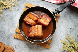 Свиная грудинка в пиве на сковороде Свиная грудинка в пиве на сковороде