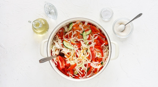 Салат Берегись, водка!, пошаговый рецепт с фото на 158 ккал