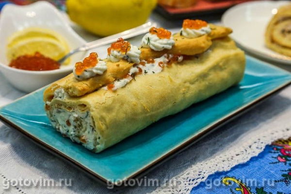 Заварной рулет с красной икрой и сырным кремом Заварной рулет с красной икрой и сырным кремом
