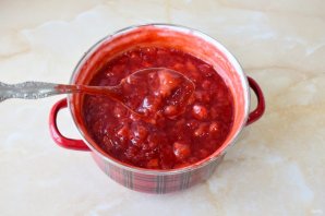 Варенье из клубники с кукурузным крахмалом Варенье из клубники с кукурузным крахмалом