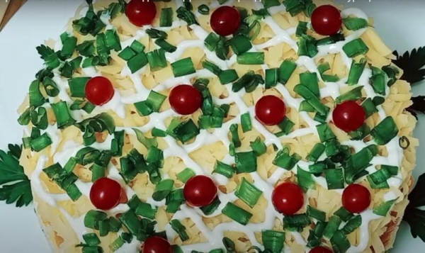 Праздничный салат с курицей &laquo;Монарх&raquo;. Всегда готовлю его на Новый Год