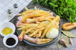 Закуска из куриных лапок Закуска из куриных лапок