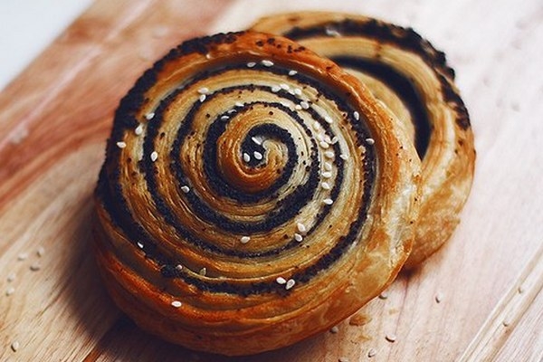 Пышные «Улитки» с маком Пышные «Улитки» с маком