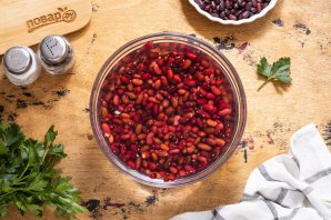 Салат с фасолью на зиму