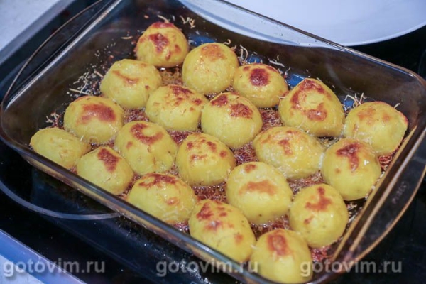 Запеченный картофель с корочкой из пармезана Запеченный картофель с корочкой из пармезана