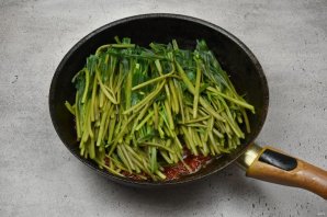 Черемша в томатном соусе на зиму