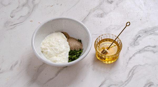 Оладьи на айране, пошаговый рецепт с фото Оладьи на айране, пошаговый рецепт с фото