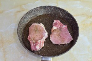 Антрекот на сковороде Антрекот на сковороде