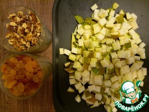 Пирог с грушами, изюмом и орехами Пирог с грушами, изюмом и орехами