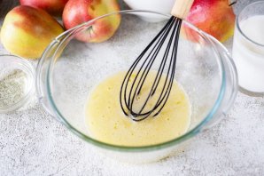 Пирожки с яблоками жареные Пирожки с яблоками жареные