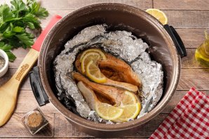 Форель в мультиварке Форель в мультиварке