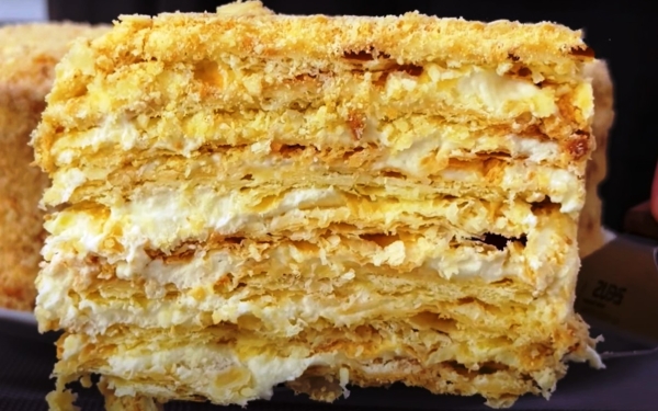 Хрустящий торт “Наполеон” — тот самый рецепт из детства Хрустящий торт “Наполеон” — тот самый рецепт из детства