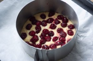 Пирог с вишней без глютена Пирог с вишней без глютена