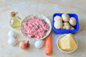 Рулет из фарша с грибами