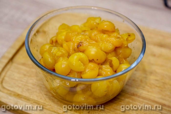 Джем из желтой алычи в микроволновке