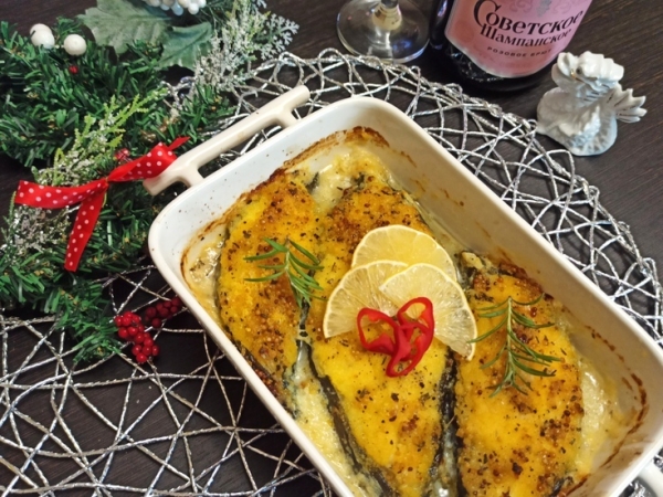 Запечённая зубатка в медово-горчичном маринаде