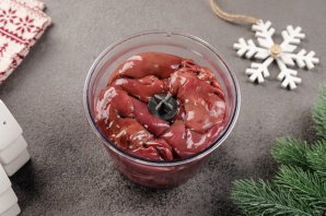 Новогодний печеночный торт