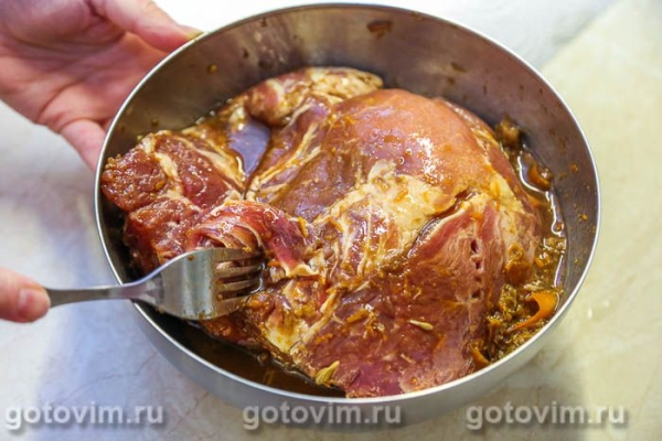 Свиная шейка в мандариновом маринаде, запеченная в фольге Свиная шейка в мандариновом маринаде, запеченная в фольге