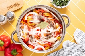 Салат из перца моркови и лука Салат из перца моркови и лука