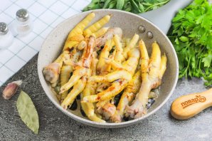 Закуска из куриных лапок Закуска из куриных лапок