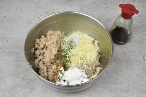 Рыбные "Польпетте" в соусе с овощами