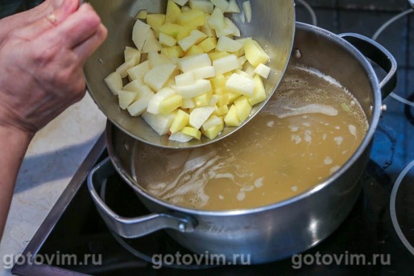 Мясной суп с пшеничной крупой «Артек»