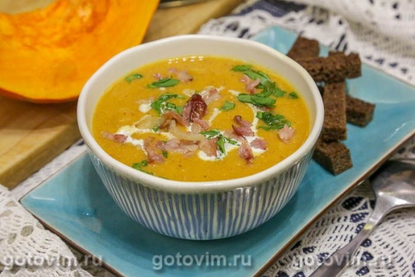 Суп-пюре из тыквы с беконом и сливками Суп-пюре из тыквы с беконом и сливками