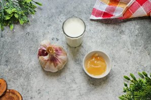 Молоко с чесноком Молоко с чесноком