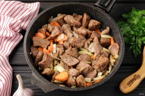 Говядина с зелёным горошком Говядина с зелёным горошком