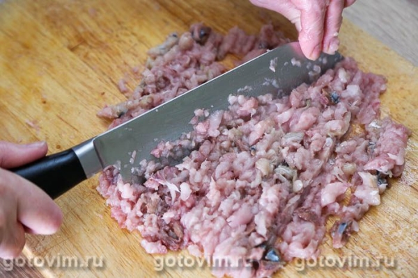 Котлеты из скумбрии с манкой (в мультиварке)