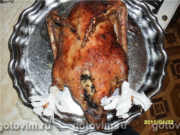 Утка с яблоками и черносливом Утка с яблоками и черносливом