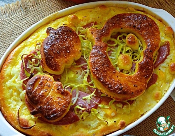 Пирог с рисом, тыквой и колбасой Пирог с рисом, тыквой и колбасой