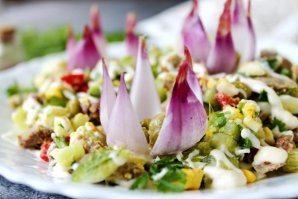 Салат "Лилии" с языком Салат "Лилии" с языком