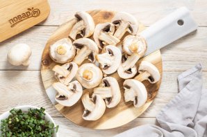 Шампиньоны с морковью