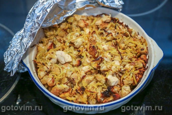 Запеканка с мясом, сухариками и картошкой Запеканка с мясом, сухариками и картошкой