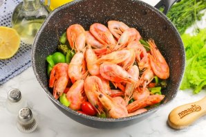 Креветки с овощами Креветки с овощами