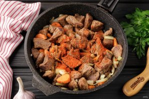 Говядина с зелёным горошком Говядина с зелёным горошком