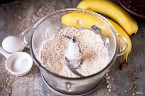 Бананово-овсяный пирог "Юлия" Бананово-овсяный пирог "Юлия"