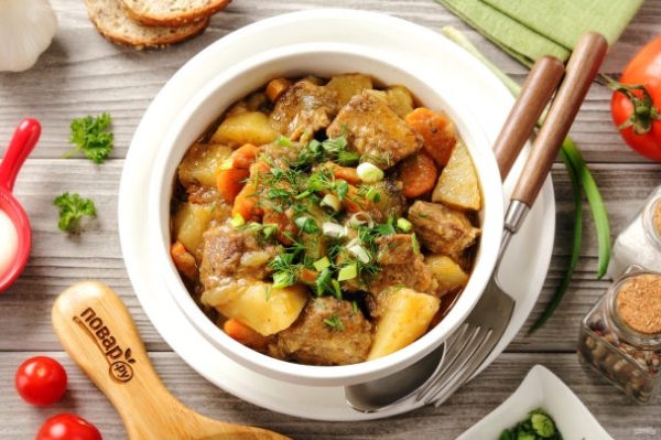 Тушёная картошка с мясом и баклажанами Тушёная картошка с мясом и баклажанами