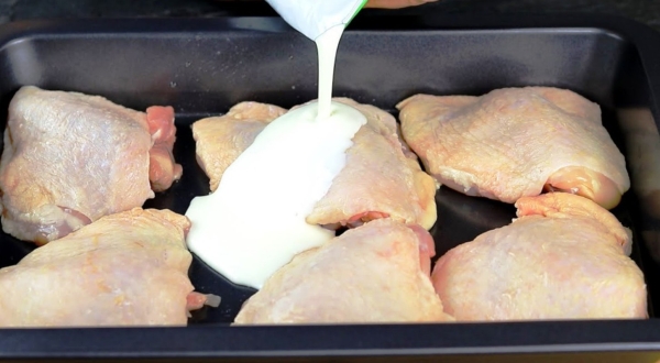 Понравилось всем и просили ещё. Сочный и ароматный ужин из куриных бедер: делюсь рецептом Понравилось всем и просили ещё. Сочный и ароматный ужин из куриных бедер: делюсь рецептом