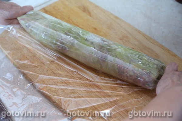 Рулет из капусты с фаршем и рисом (в пакете для запекания) Рулет из капусты с фаршем и рисом (в пакете для запекания)