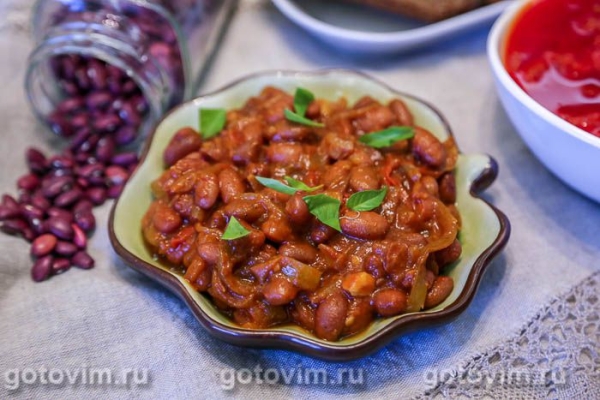 Фасоль в томатном соке с перцем чили Фасоль в томатном соке с перцем чили