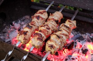 Шашлык из свинины с луком