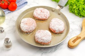 Котлеты из сосисок Котлеты из сосисок